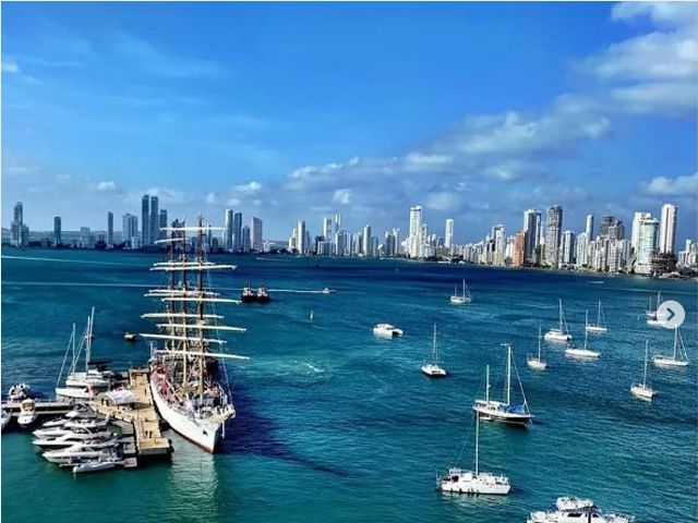 Apartment for sale in Manga - Cartagena Colombia (26351)